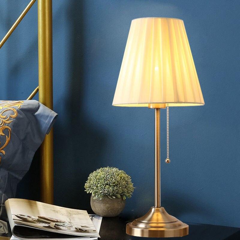 Vintage Exquisite Metal Table Lamp E27 Lamp Base Ins Simple Pleated Standing Lamp Bedroom Sofa Study Table Lamp Gold/Silver