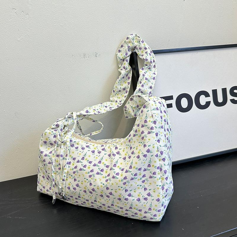 

Сумка под мышкой большой вместимости женская 2025 лето новая маленькая тканевая сумка в цветочек свежая сумка-мешок со сборками на плечо через плечо one size fits all фиолетовый
