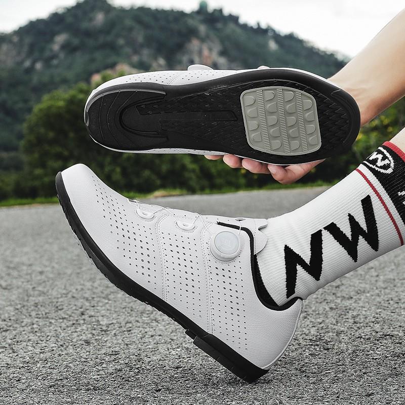 Mens Cycling Shoes Unlocked Mountain Bike Road Breathable Supportive Non-Cleat Pedal Compatible