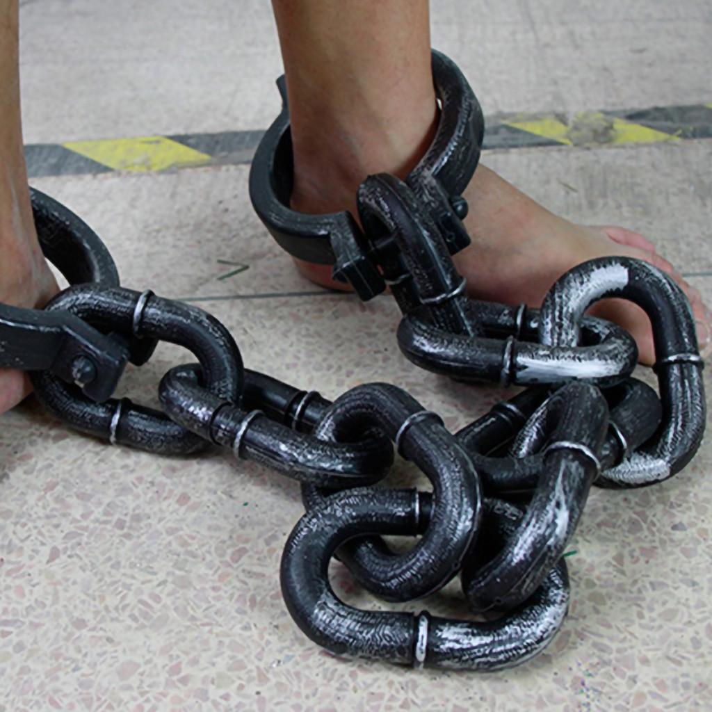 Halloween Plastic Simulation Chain Prisoner Decoration Haunted House Props