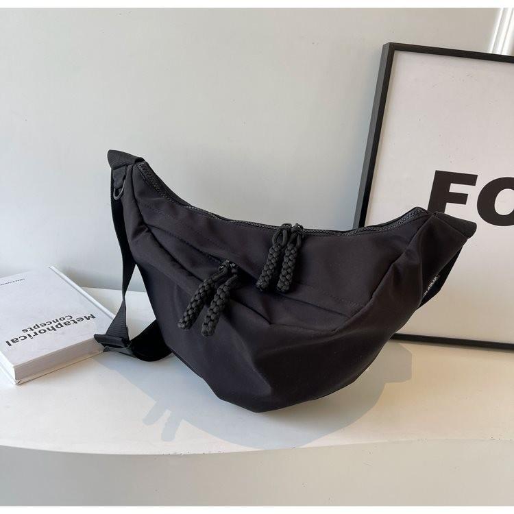 Chic And Spacious Dumpling Shaped Shoulder Bag For Women Trendy Oxford Cloth Design