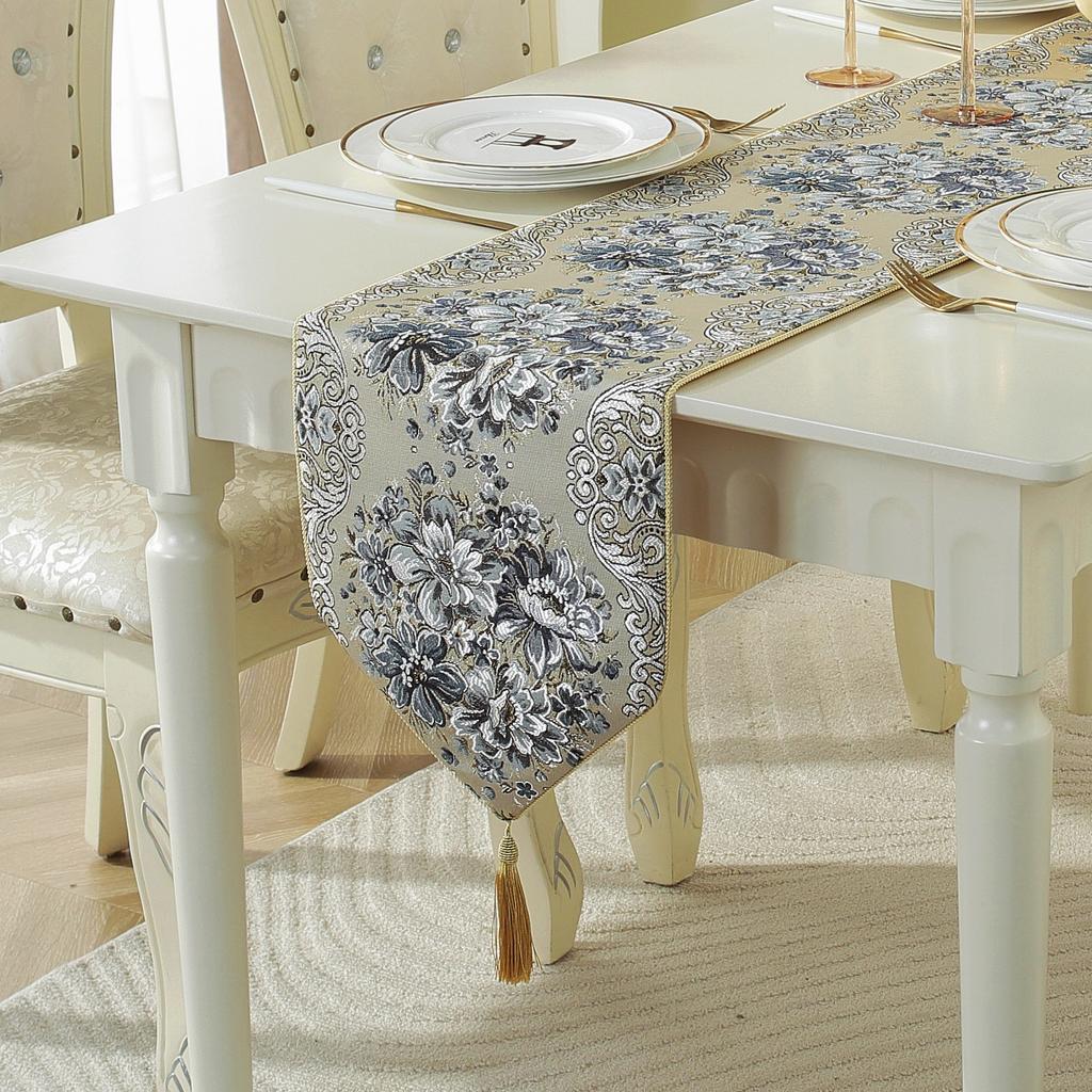 Modern European Jacquard Table Runner Luxury Embroidered Table Runner Minimalist Velvet Dining Table Runner Simple Fashionable