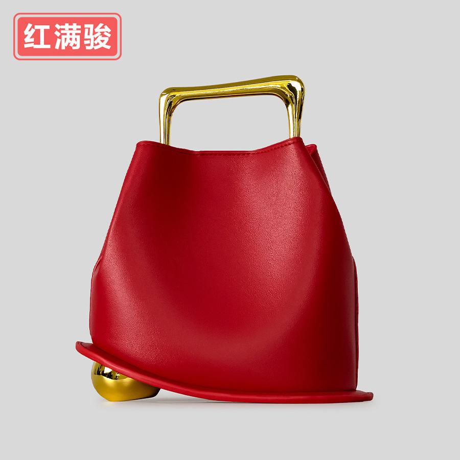

2026 Irregular-shaped Handbag - Casual and Versatile Crossbody Bucket Bag - Women s Designer Luxury Bag 22x13x19cm