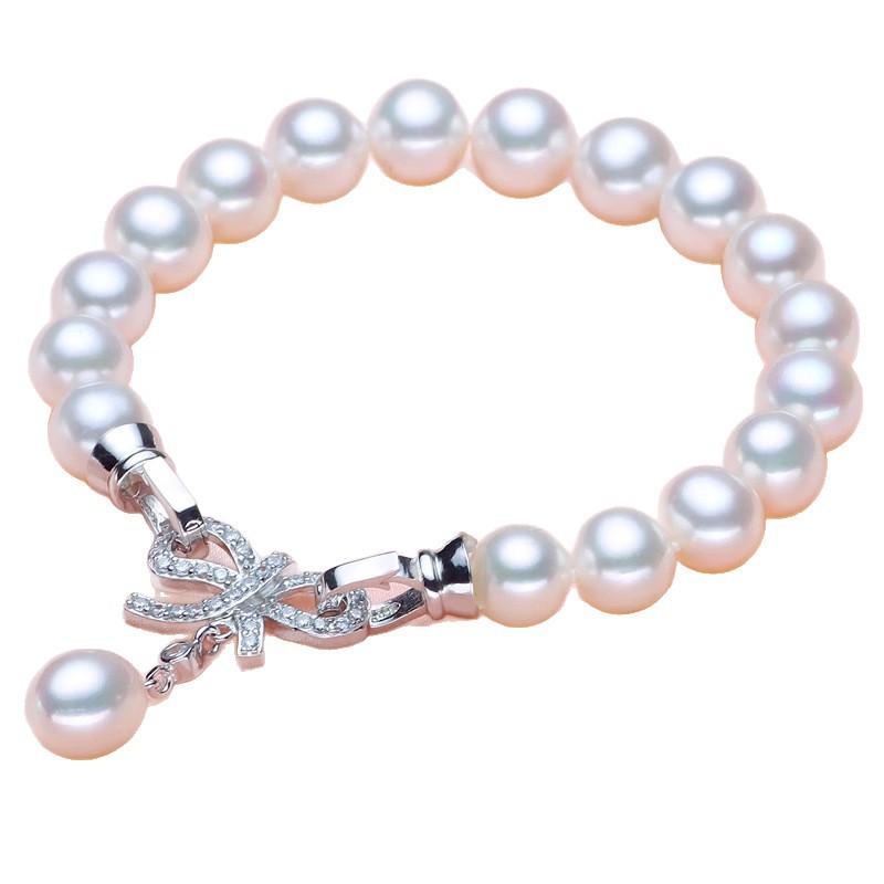 Elegant Pearl Bow Bracelet: Fashionable and Versatile Jewelry Gift for Girlfriend this Christmas