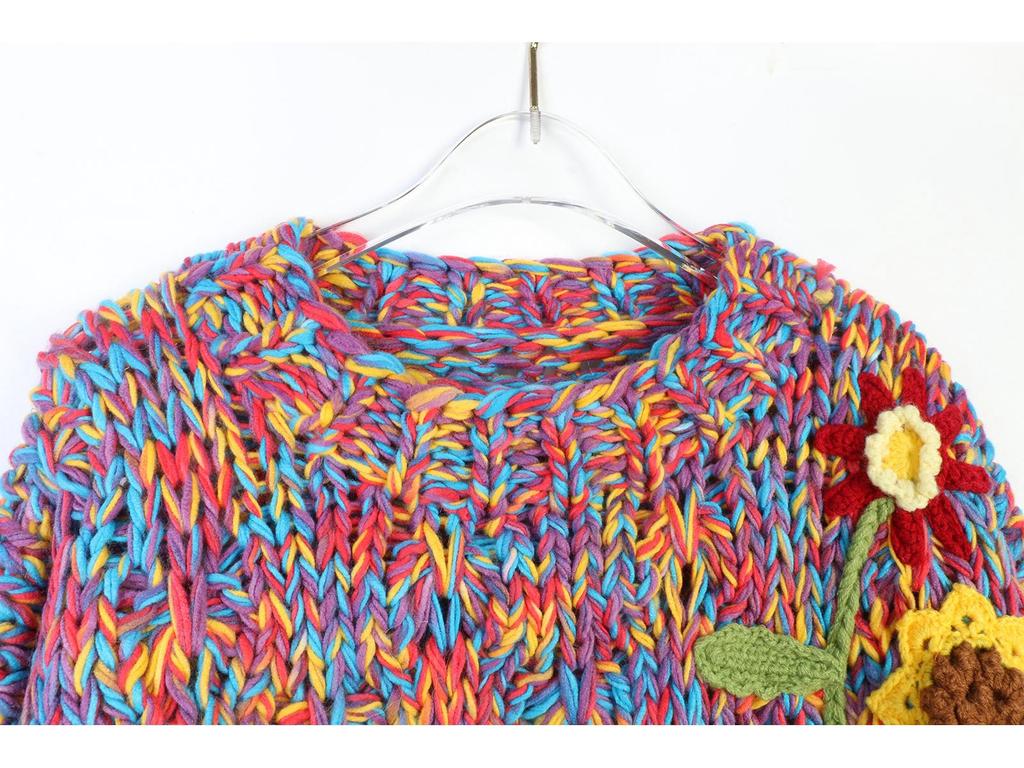 Colorful Retro Crochet Pullover: Long-Sleeved Crewneck Sweater for Autumn/Winter