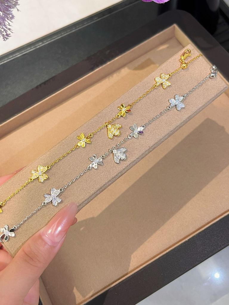 Retro French Lucky Clover Bee Bracelet Temperament Multi-Flower High-End Design Sense Pull-Out Jewelry