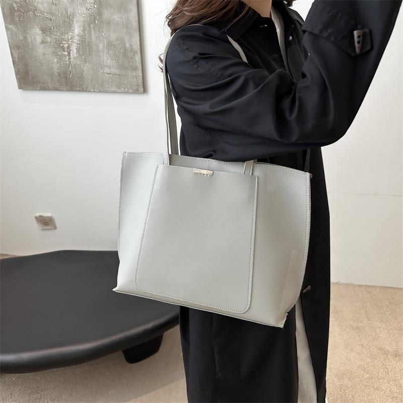 Retro Commuter Stylish Shoulder Bag With Double Straps Perfect For Outings Casual