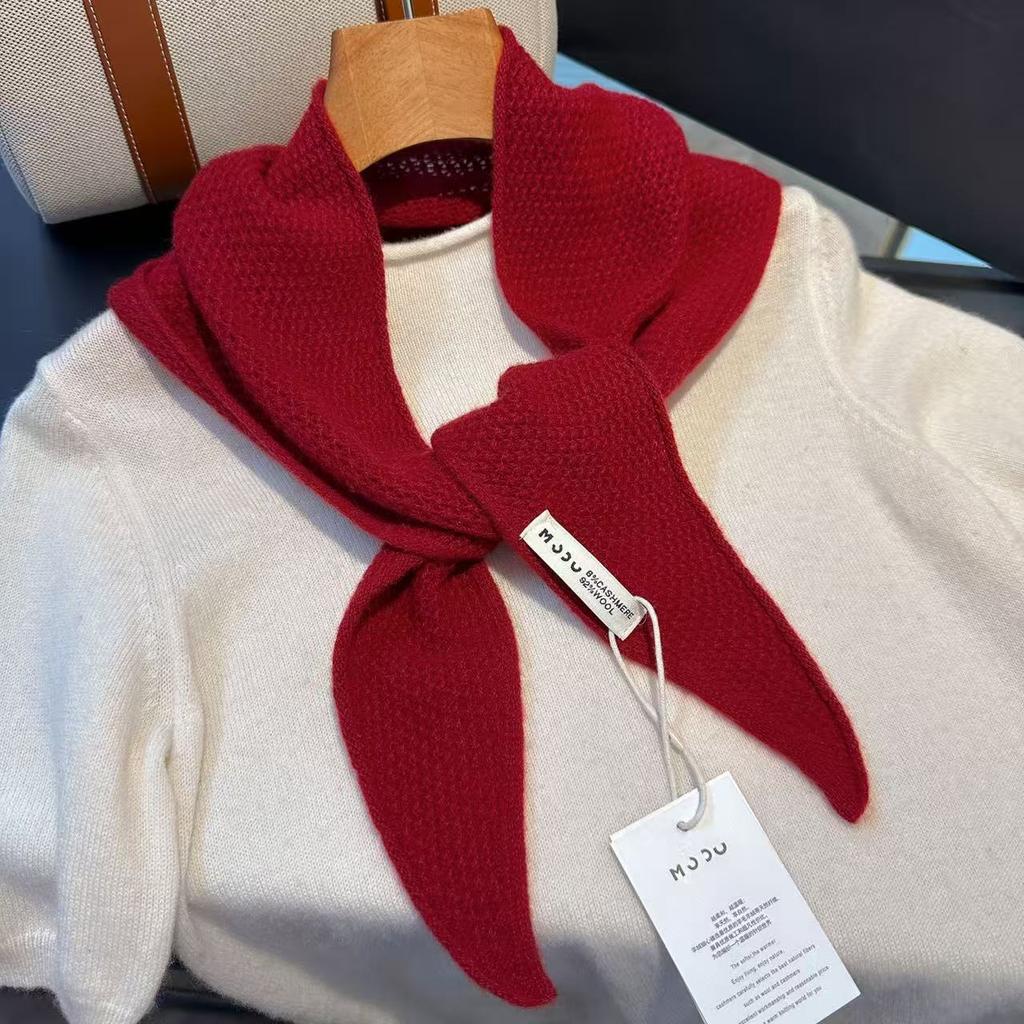 British Korean Triangle Scarf Niche 100% Wool Triangular Scarf Women Headscarf Knitted Scarf Multi-functional Warm Knitted Scarf