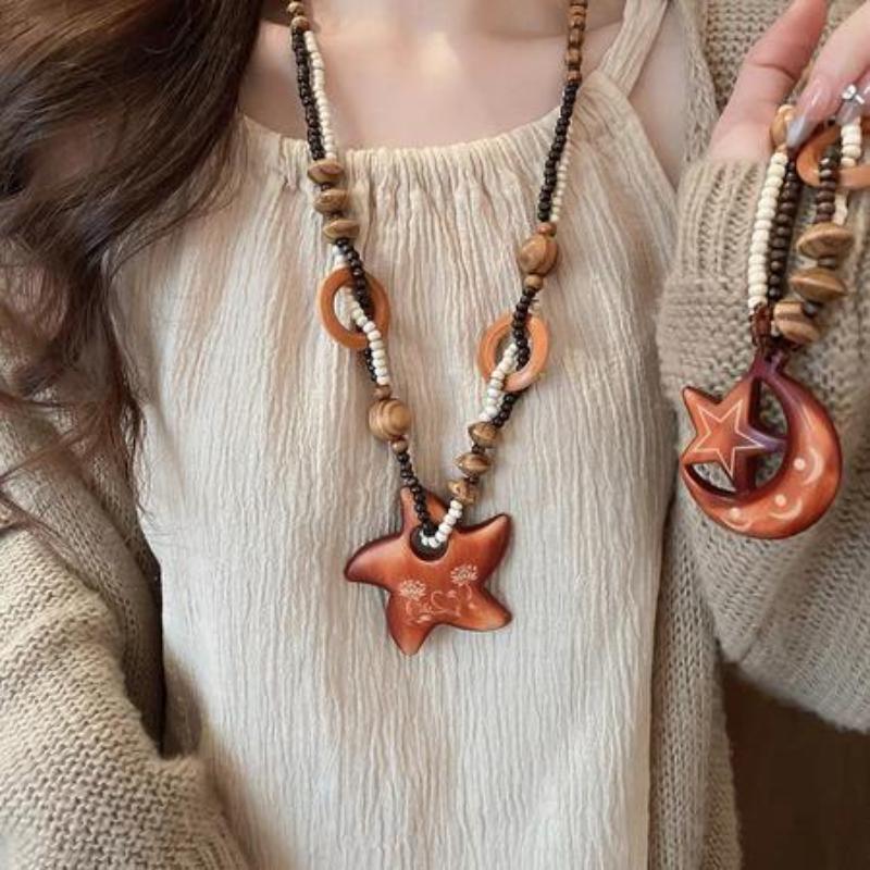 Bohemian Wood Bead Star Pendant Necklace Handmade Hypoallergenic Boho Accessory for Women Birthday Gift Daily Wear