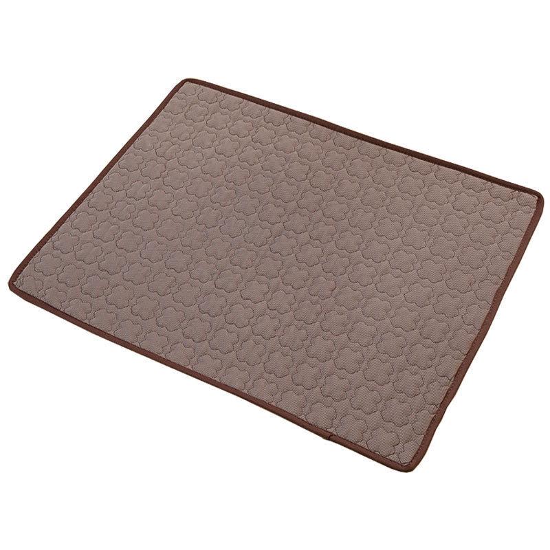 Summer Ice Silk Cooling Mat for Pets - Soft, Comfortable, and Breathable Mat for Cats and Dogs.