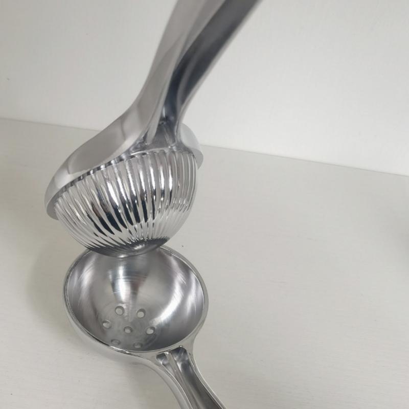 Stainless Steel Manual Citrus Fruit Press , Compact Handheld Citrus Juicer for Oranges, Lemons, Limes , Durable Kitchen Tool for Fresh Juice,