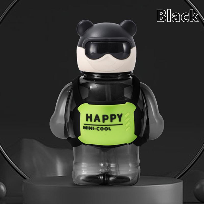 

Бутылка для воды с изображением медведя из мультфильма 800 мл с соломинкой, большая емкость, пластиковая чашка для воды для путешествий, портативный спортивный чайник, детская чашка в подарок чёрный