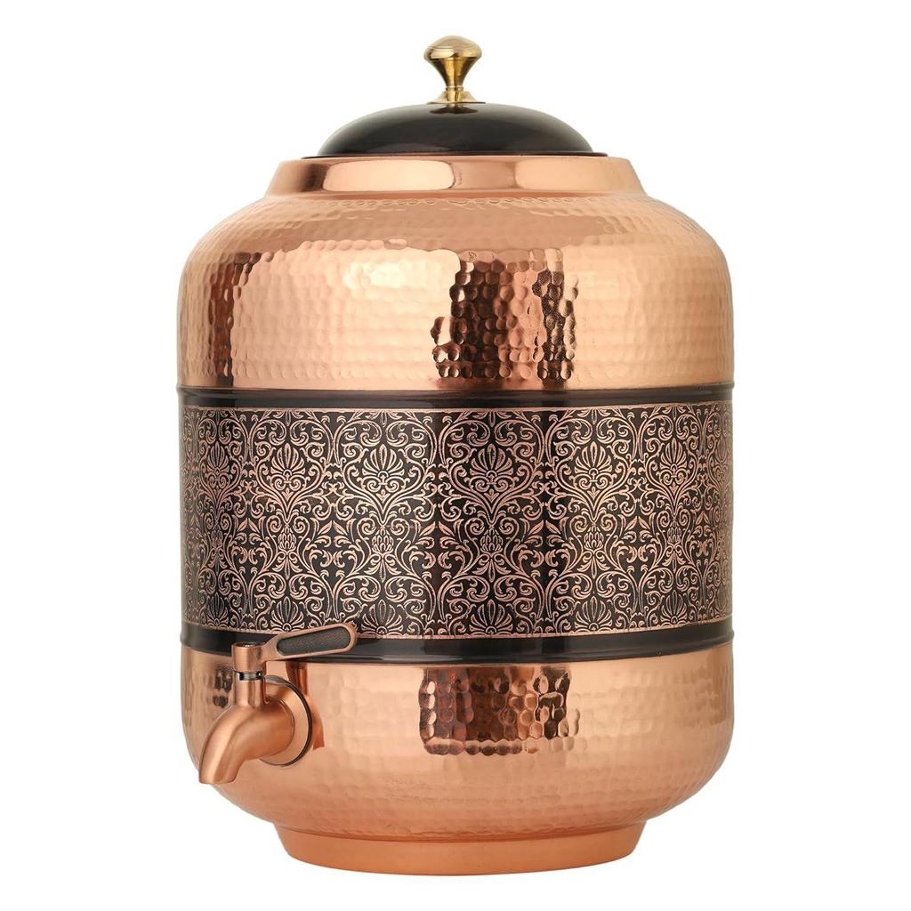 Měděné kladivo Carving Dávkovač vody Matka Vessels Nádoba Hrnec s kohoutkem z nerezové oceli 11 litrů Ájurvédské zdravotní výhody Jóga Měď