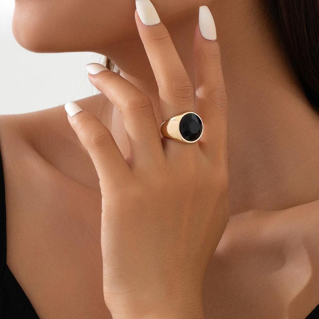 Unisex Klassischer Schwarzer Runder Edelsteinring – Europäische und Amerikanische Nischenmode