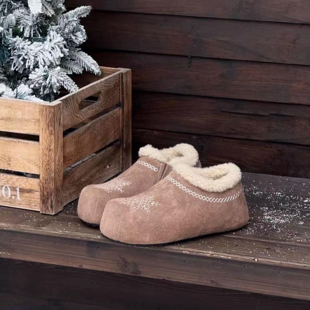 Women's Large Size Soft Elastic Embroidery Winter Warm Cold Padded Snow Boots Non-slip Wear Outdoor Leisure Sports Cotton Boots