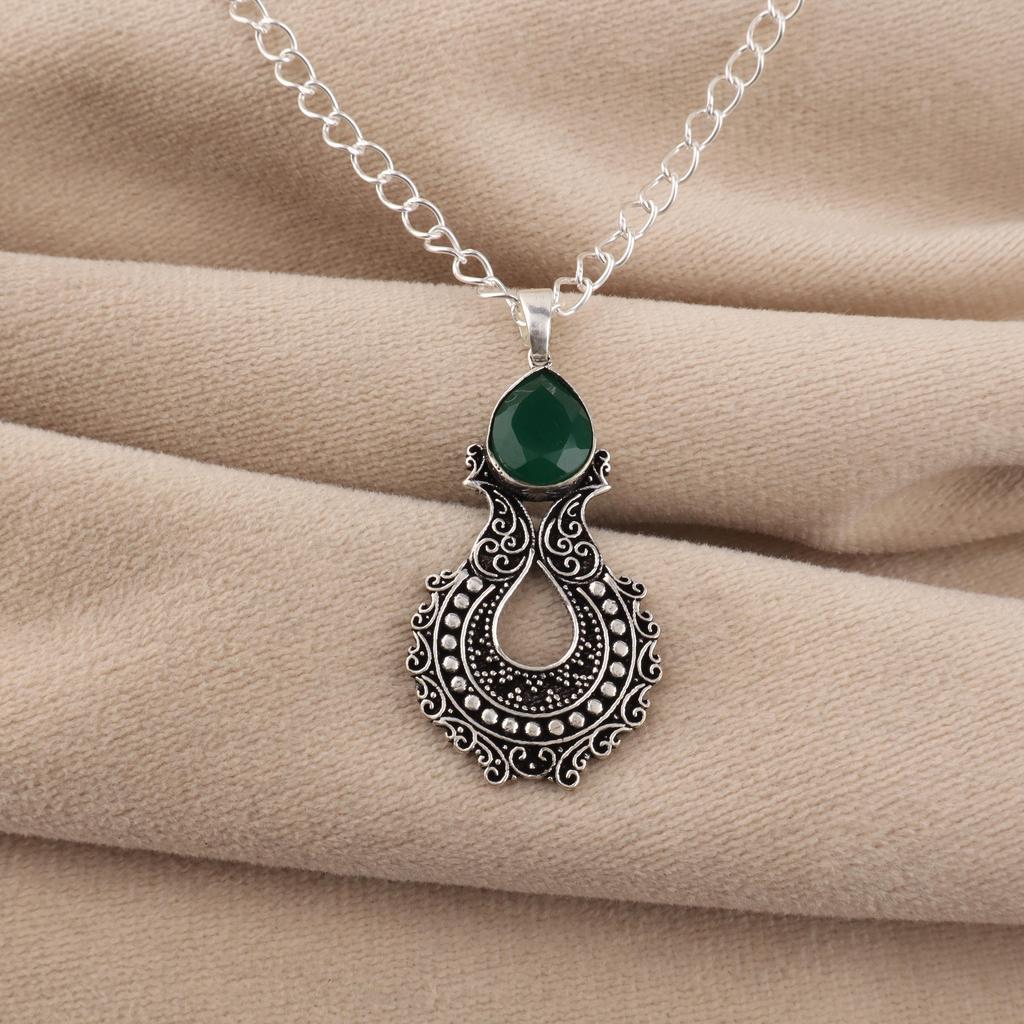Green Onyx Gemstone 925 Sterling Silver Women Jewelry Partywear Chain Pendant 1.8" For Wife CP-45-19