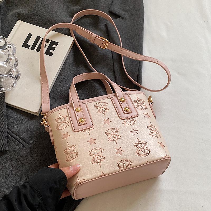 Hot-selling Korean Version of High-end Embossed Fashion Portable Bucket Bag Casual Versatile Commuter Temperament Messenger Bag Woman