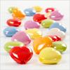 Perles plastique en forme de coeur avec reflets perlés et grande ouverture. Réf 69702