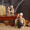 Figurka Szkieletu na Halloween Straszna Halloweenowa Żywiczna Statuetka Czaszki Ozdoby na Dekoracje Pokoju na Przyjęcie Świąteczne