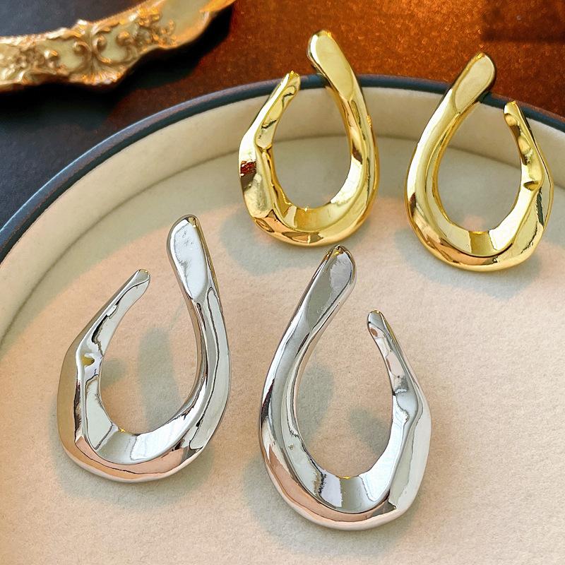 Exaggerated Metallic Geometric Silver Stud Earrings - Elegant & Versatile for Women