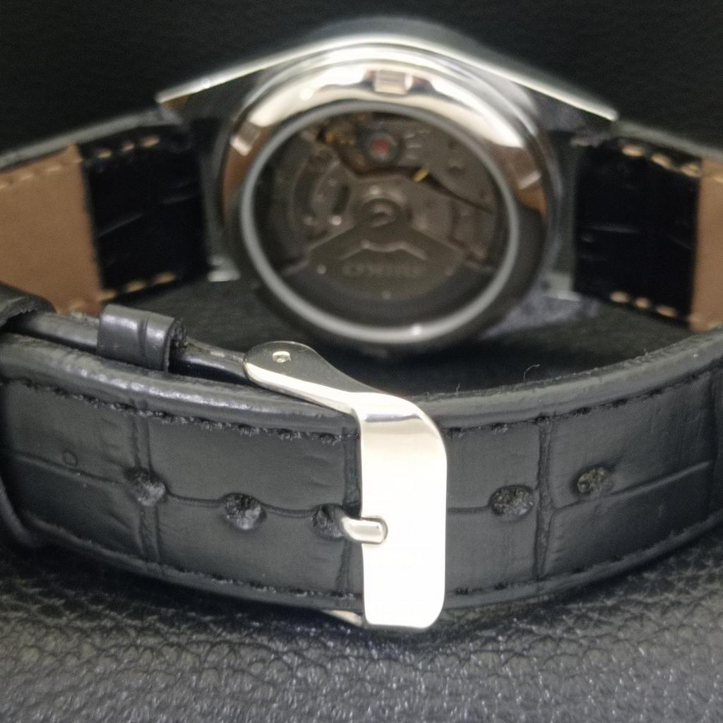 VINTAGE REFURBISHED SEIKO 5 AUTOMATIC JAPAN MENS ROMAN FIGURE WATCH a442079-1
