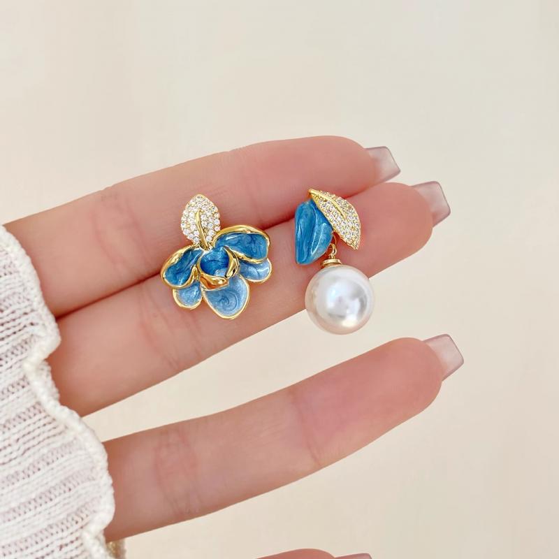 2025 Exquisite Asymmetric Crystal Leaf Stud Earrings for Women Girls Elegant Blue Drip Oil Pearl Earrings Fashion Jewelry Gifts
