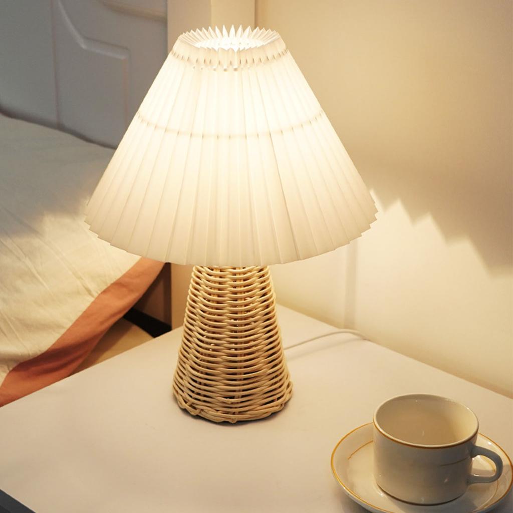 Plissierte Tischlampe Nachttischlampe mit Rattanfuß Vintage-Stil Weiches warmes Licht für Schlafzimmer
