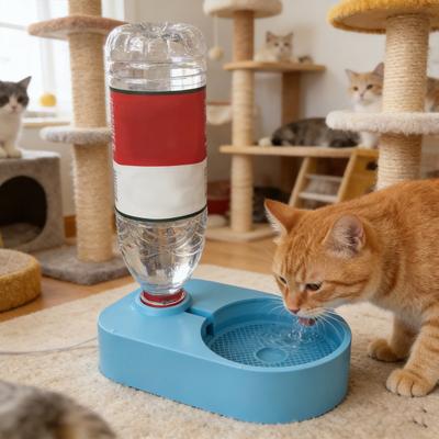 Pet Water Dispenser Automatic Flow Control Pet Waterer for Cats And Dogs Adjustable Stopper Prevents Overflow Easy To Clean Space Saving Pet