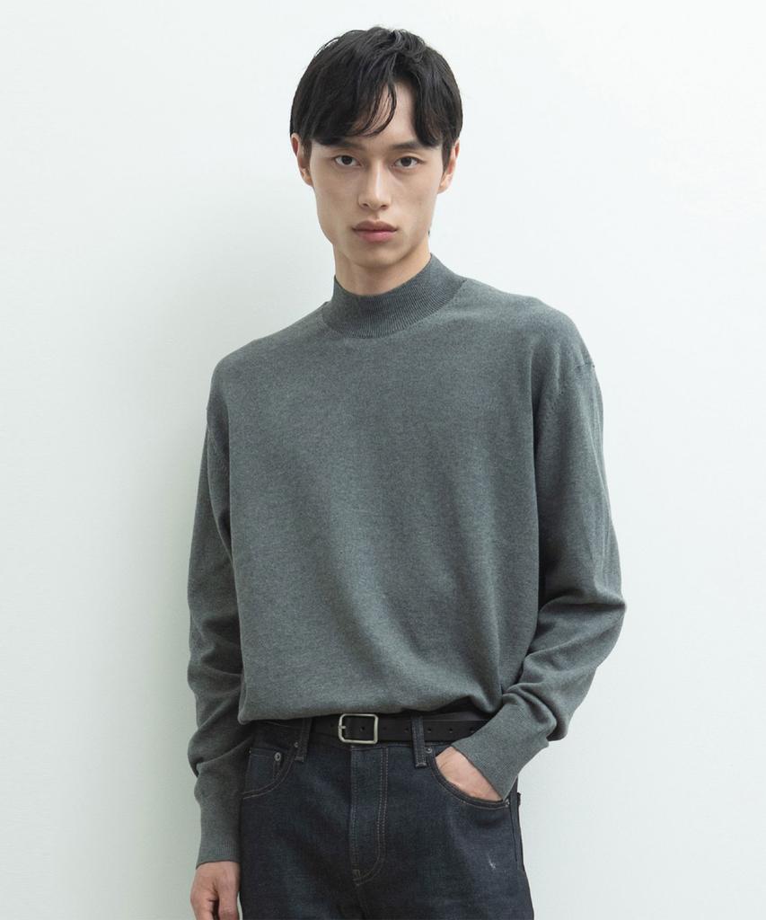 LOHNT 926 Dark Gray Knit Mock Neck