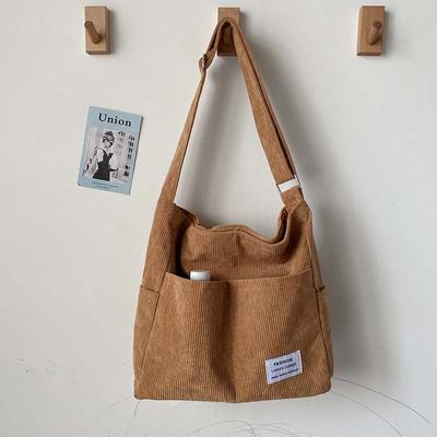 Sztruksowe torby na ramię 2024 moda damska rozrywka w stylu College Shopper multi-pocket torebki markowe o dużej pojemności torby na ramię
