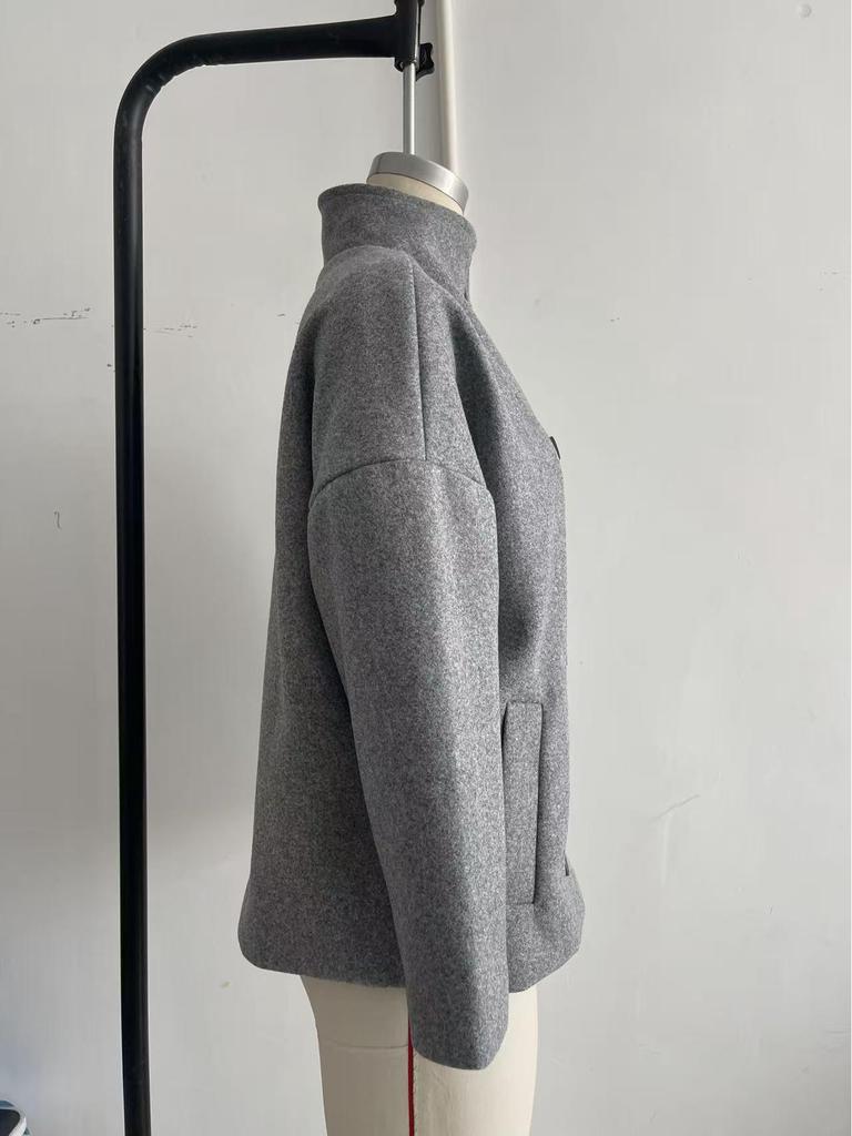 2025 Solid Color Double-Breasted Stand-Up Collar Short Coat - Long-Sleeved, Autumn/Winter