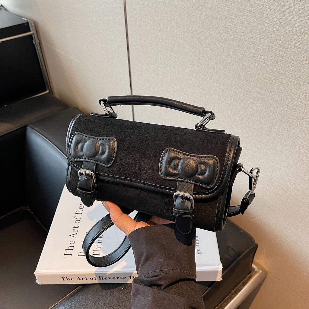 2025 New Women's College Style Shoulder Bag Fashion Bag Versatile Premium Portable Small Square Bag Crossbody Bag