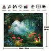 2D Fantasy Fairycore Wandteppich Verzauberter Grüner Wald mit Roten Pilzen Wandkunst