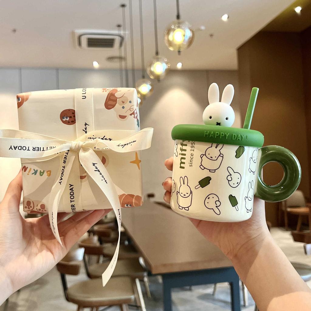 Slaměný pohár na vodu pro dívky s vysoce hodnotným keramickým hrnkem jako dárek k narozeninám pro nejlepší kamarádku