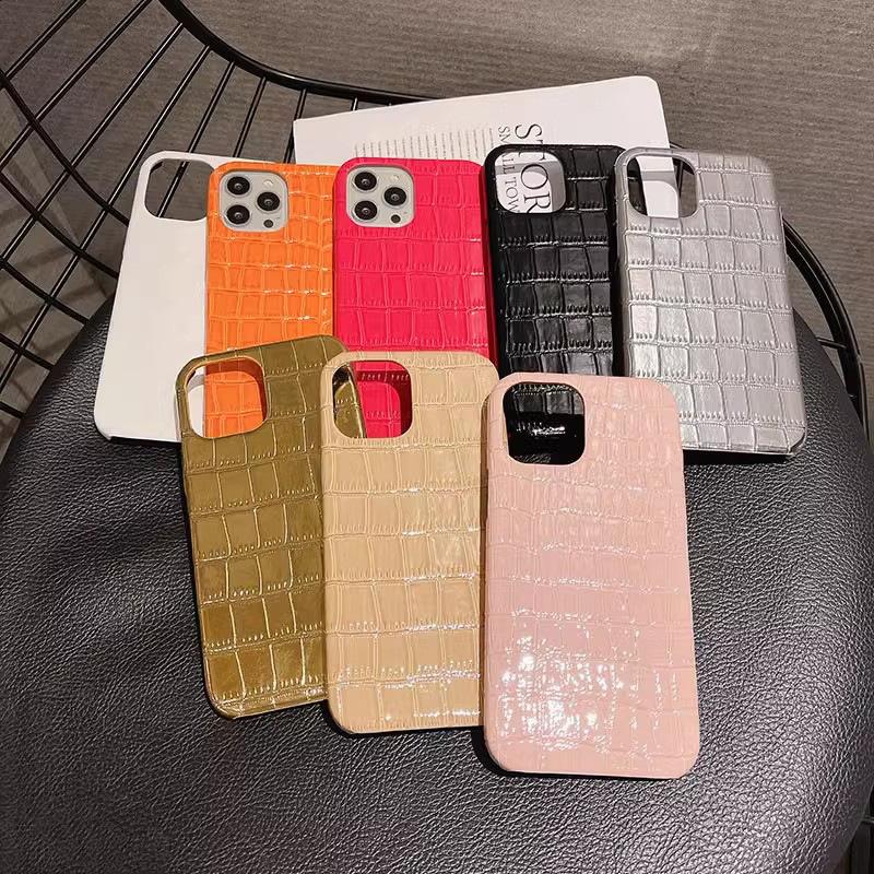 Creative IPhone14 Half-bag 13 Anti-drop 12 Crocodile Pattern Leather Case Suitable for Apple 15promax Phone Case