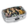 Portapillole Portatile con 2 Scomparti, Mini Custodia Organizer in Metallo per Medicine, Carino Contenitore Stampato per Pillole, Vitamine, Gioielli, Viaggio, Uso Quotidiano