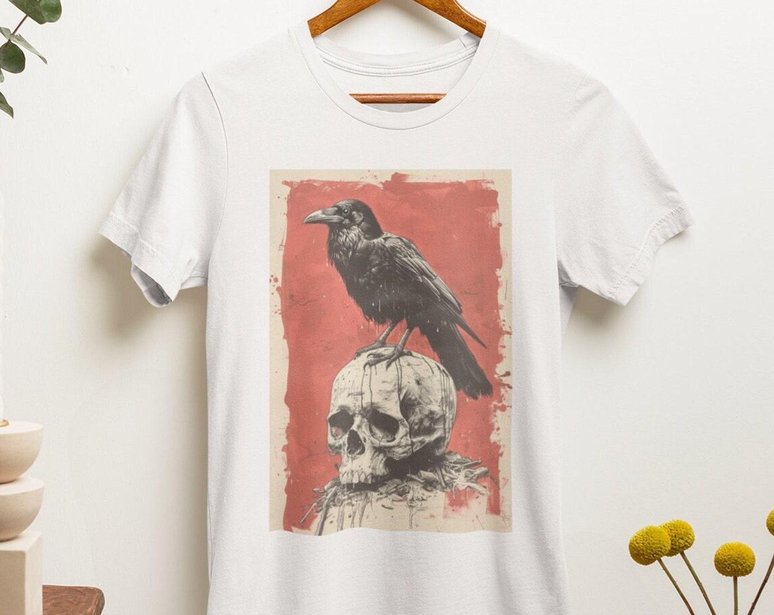 Crow and Skull T-Shirt / Gothic T-Shirt / Macabre / Skeleton / %100 Cotton / Unisex L