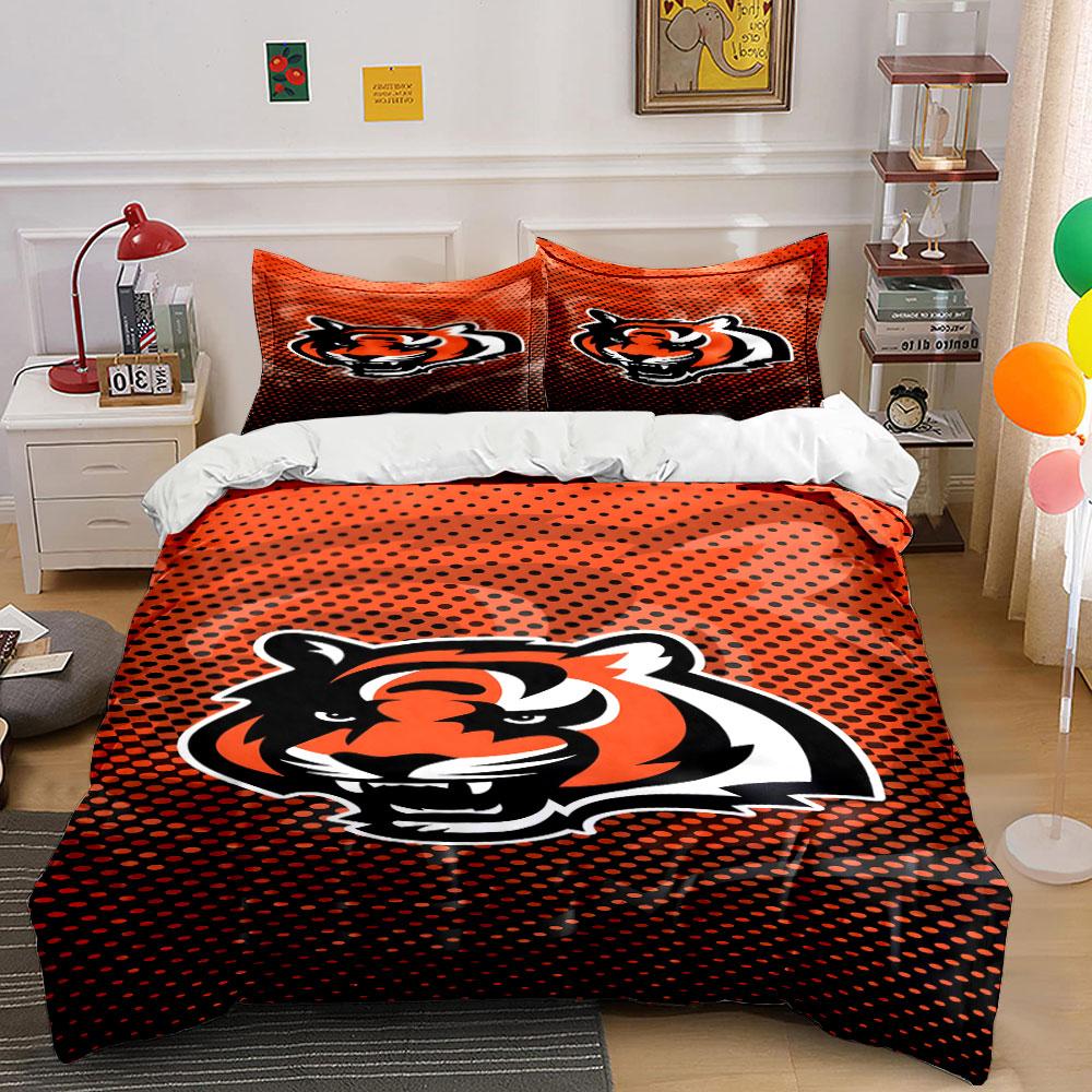Fierce Tiger Graphic on Orange Background Print Bedding Set Duvet Cover Pillowcases (1* Duvet Cover 2* Pillowcases Do Not Include Comforter)