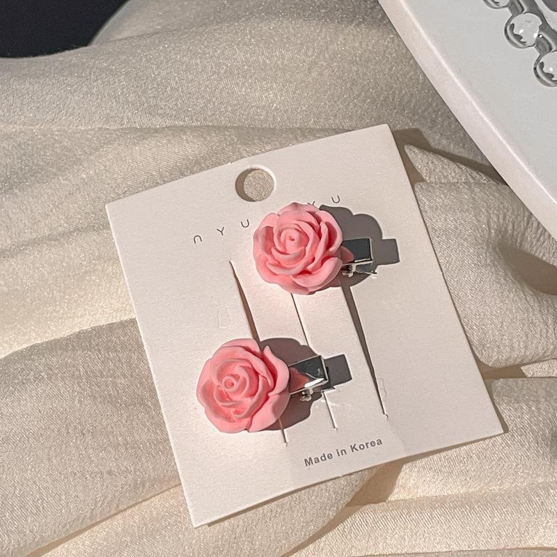 Pink Dopamine Hair Clip: Y2K Seamless Round Hairpin - Cute Small Side Clip for Women’s Bangs