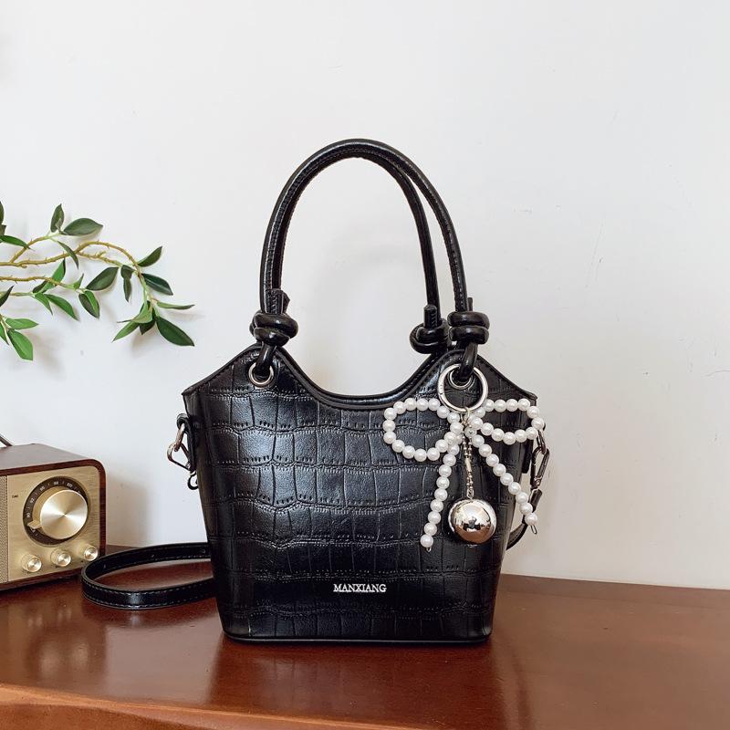 

New high-end women s bag embossed crocodile pattern large-capacity shoulder crossbody tote women s bag чёрный