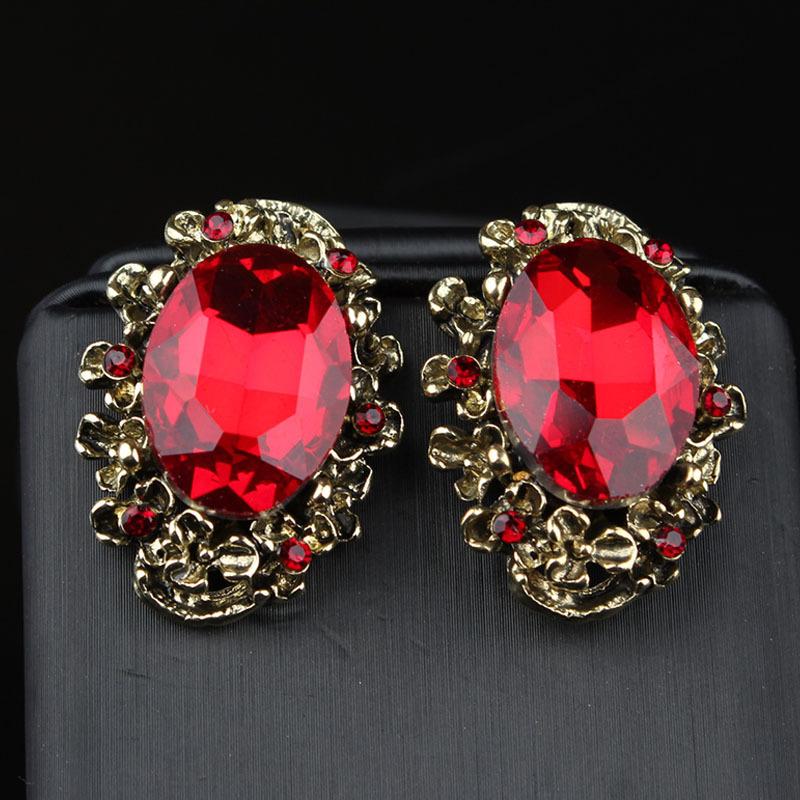2026 European and American Retro Crystal Gemstone Stud Earrings Fashion Temperament Versatile Earrings Simple Ear Jewelry