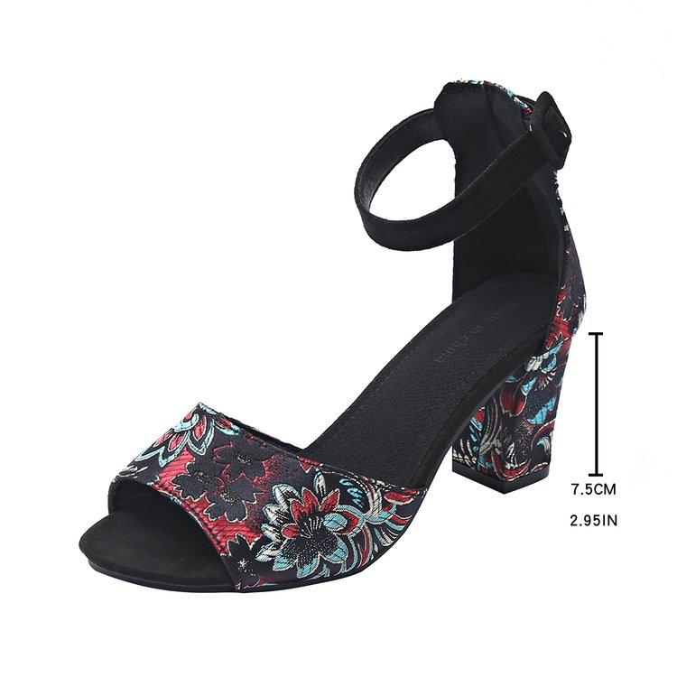 Fashion Women Sandal Chunky Heels Fashion Ladies Ankle Straps Casual Beach Sandals Anti-slip Comfortable High Heels Shoes Pattern Random