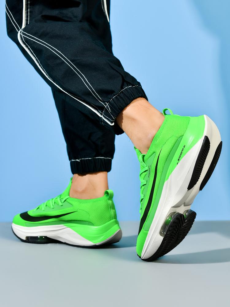 Must-Have: Trendy Basketball Shoes with Comfortable Soft Soles for Casual Sports