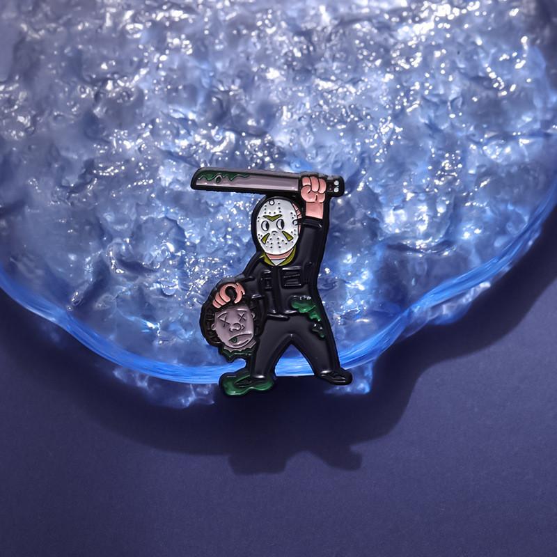 Alloy Stylish Brooch Of Jason Horror Icon Perfect For Collectors And Fashion Enthusiasts