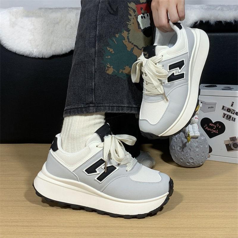 Sports and leisure shoes spring and autumn new soft-soled dad shoes wear-resistant niche design