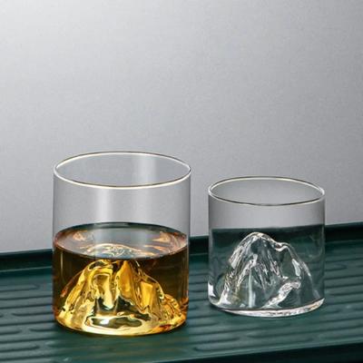 180ml/320ml Horský pohled Pohár Láhev na vodu Domácí sklenice na whisky Sklenice na zahraniční víno Tibetské horské sklenice na lihoviny Nápojové sklo