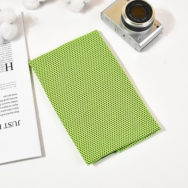 Quick-Dry Sweat-Absorbent Cooling Towel for Fitness and Running - Perfect for Men and Women