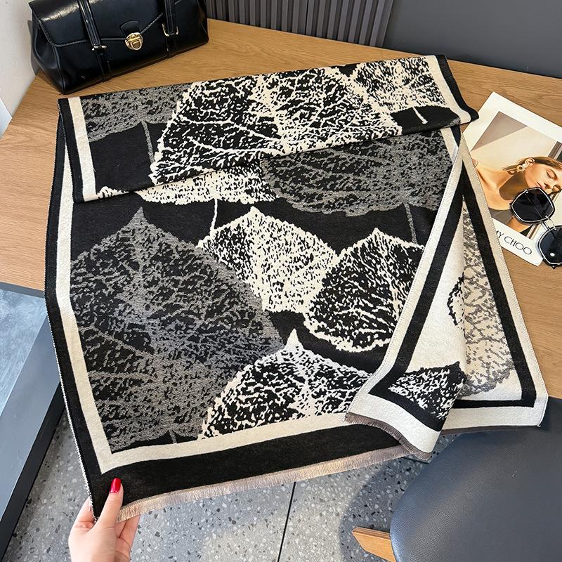 Versatile Mori Contrasting Colors Double-Sided Imitation Cashmere Scarf Winter High-End Warm Shawl Women