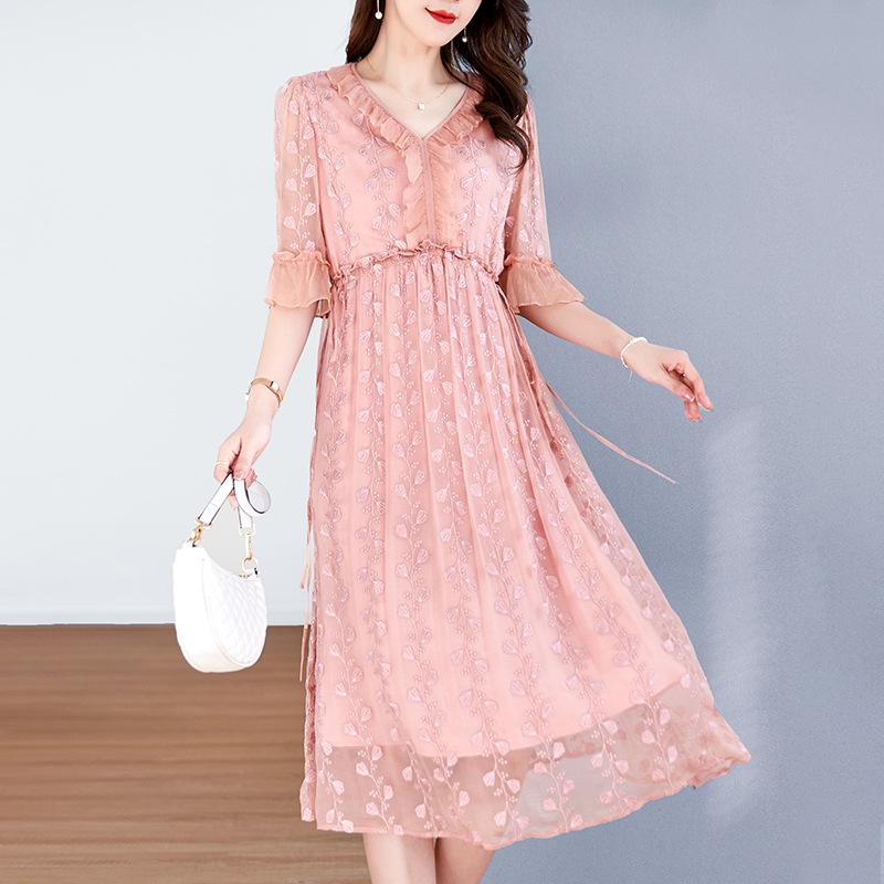 Hedvábné vyšívané šaty s vysokým pasem pro ženy - Módní, omlazující, zeštíhlující styl morušového hedvábí pro ženy středního věku