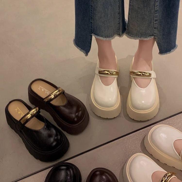 Retro beliebte Tasche Kopf Mopp Feder Neu Kleine Höhenerhöhung Dicke Sohle Leder Oberfläche Halbe Hausschuhe